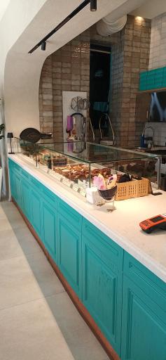 عکس نان و شیرینی تیفانی