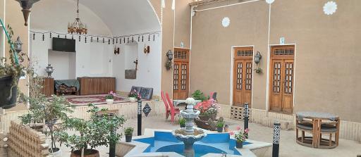 عکس اقامتگاه سنتی شمعدونی 