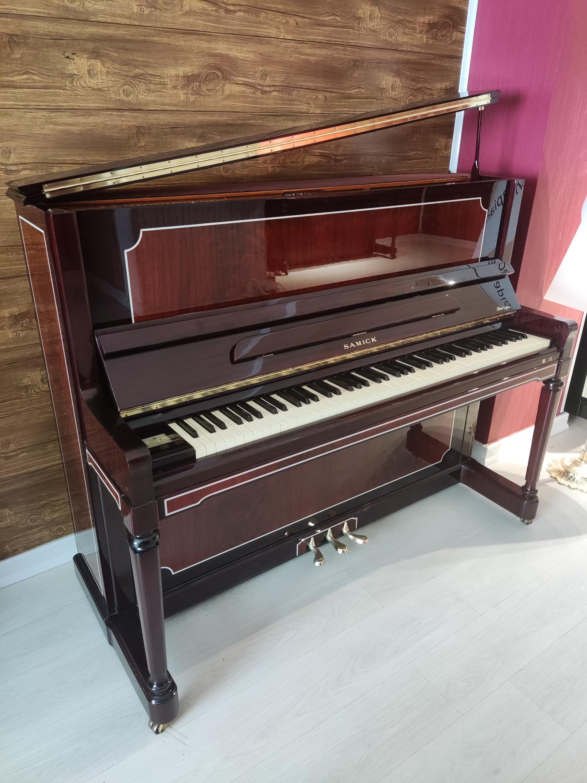 عکس گالری پاشا پیانو