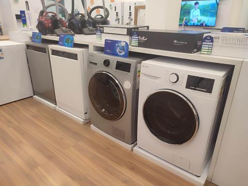 عکس فروشگاه اسنوا (شعبه بانک ملی)