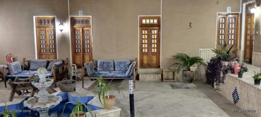 عکس اقامتگاه سنتی شمعدونی 