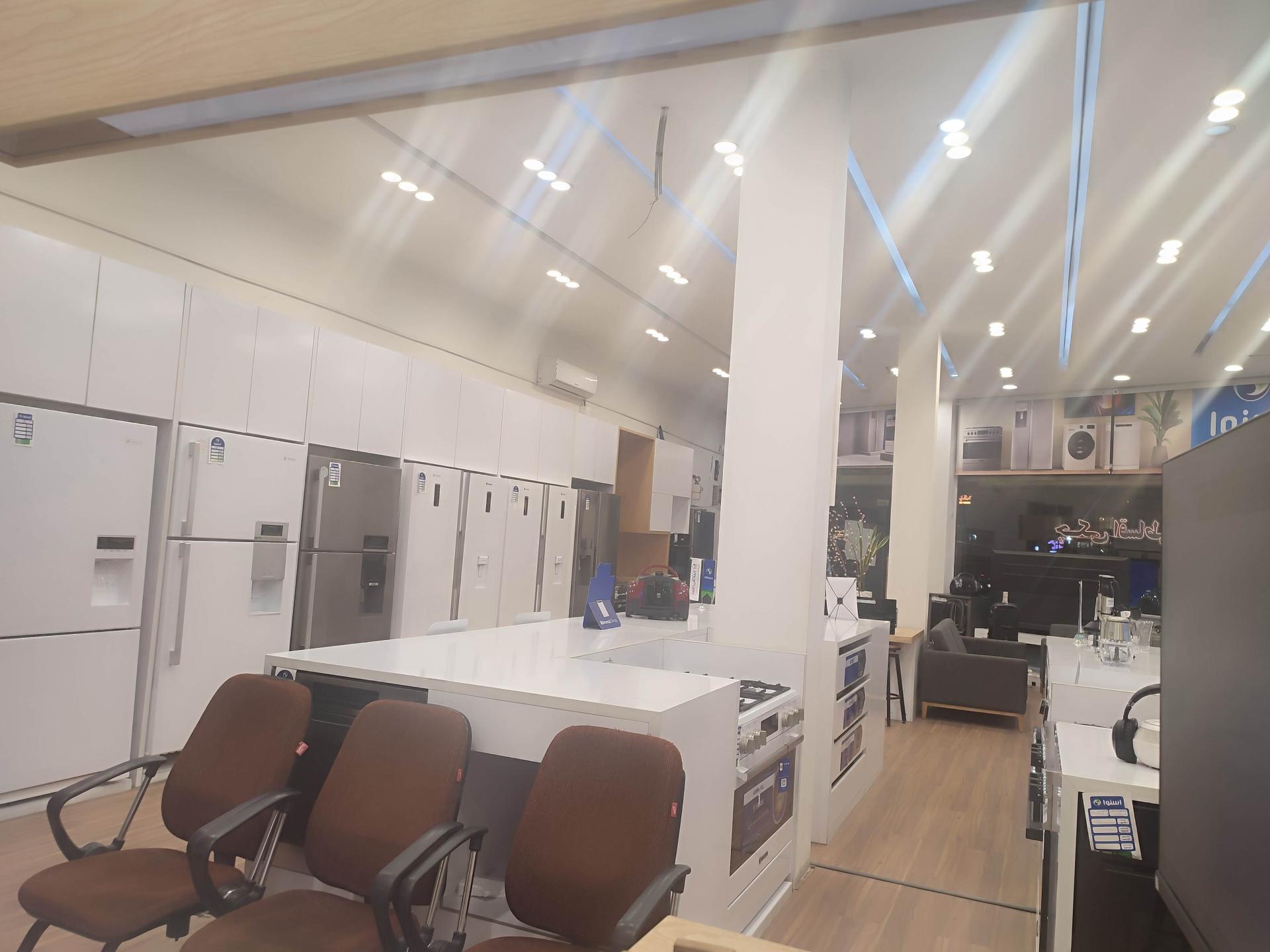 عکس فروشگاه اسنوا (شعبه بانک ملی) شعبه اندیشه فاز ۱