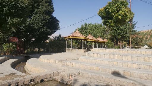 عکس تفرجگاه چشمه قلعه