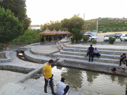 عکس تفرجگاه چشمه قلعه