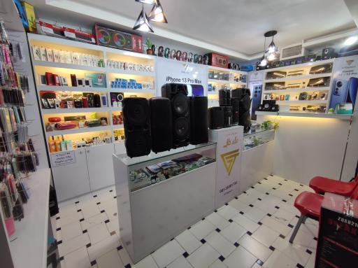 عکس دیجیتال سنتر مثلث طلایی