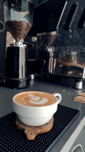 عکس کافه کارون