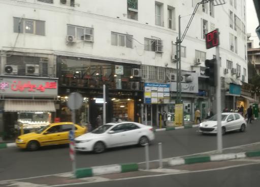 عکس کافه کتاب بدرقه جاویدان