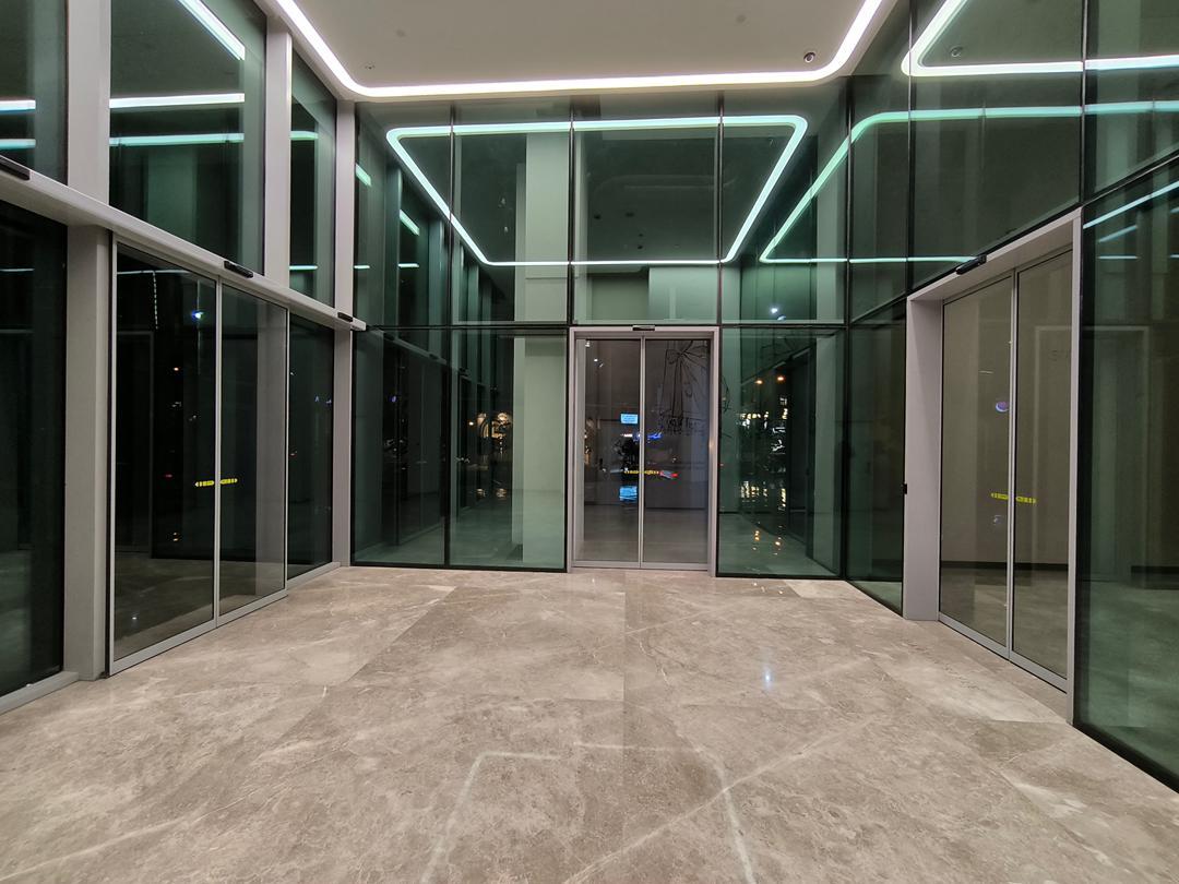 عکس مرکز خرید روبان نور