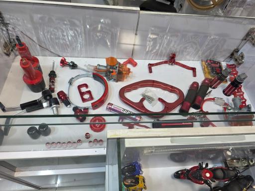 عکس لوازم موتورسیکلت موتو کرج محبی