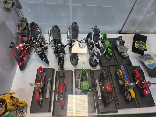 عکس لوازم موتورسیکلت موتو کرج محبی