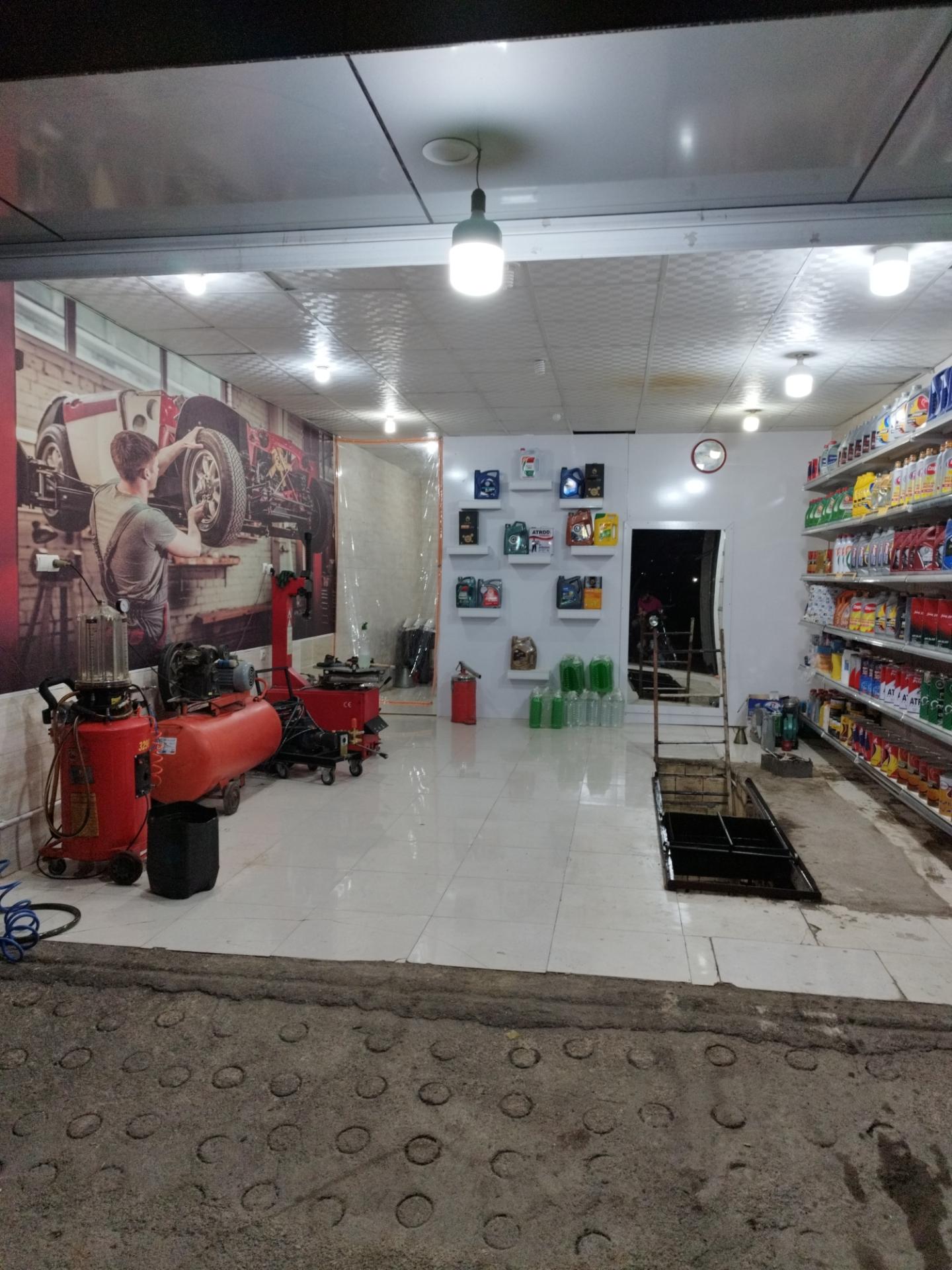 عکس تعویض روغنی بیژن مرادی