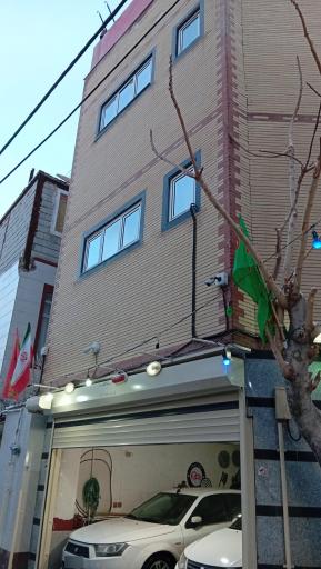 عکس ساختمان عقاب طلایی