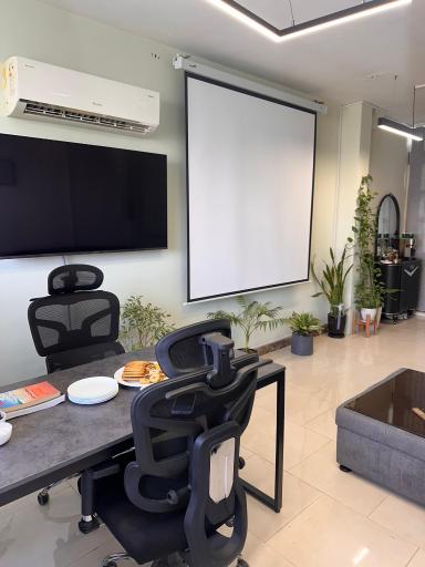 عکس دفتر طراحی معماری و بازسازی ساختمان مانیان