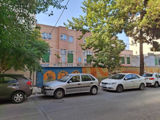 عکس دبیرستان پسرانه شاهد مرحوم نجفی