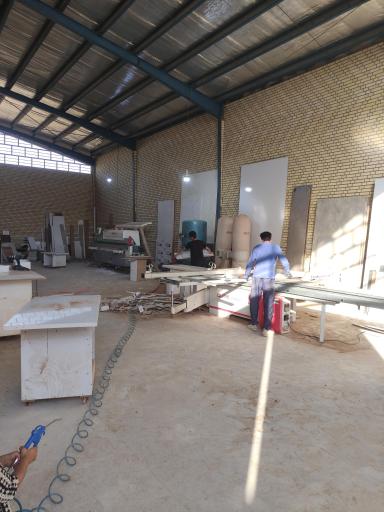 عکس کارگاه و نمایشگاه کابینت بزرگ شهر