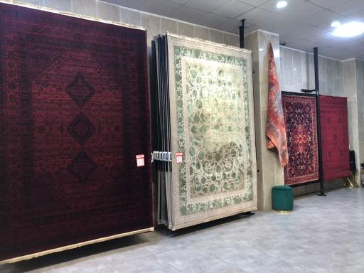 عکس مجموعه قالی سرخ