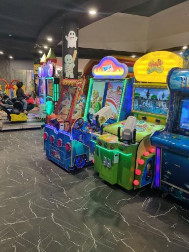 عکس شهر بازی  شورا سنتر