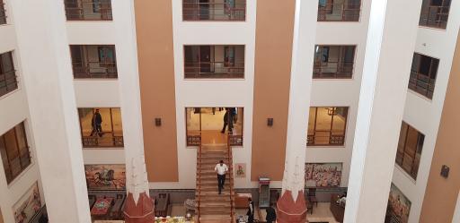 عکس رستوران هتل پارسیان صفاییه