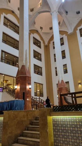 رستوران هتل پارسیان صفاییه