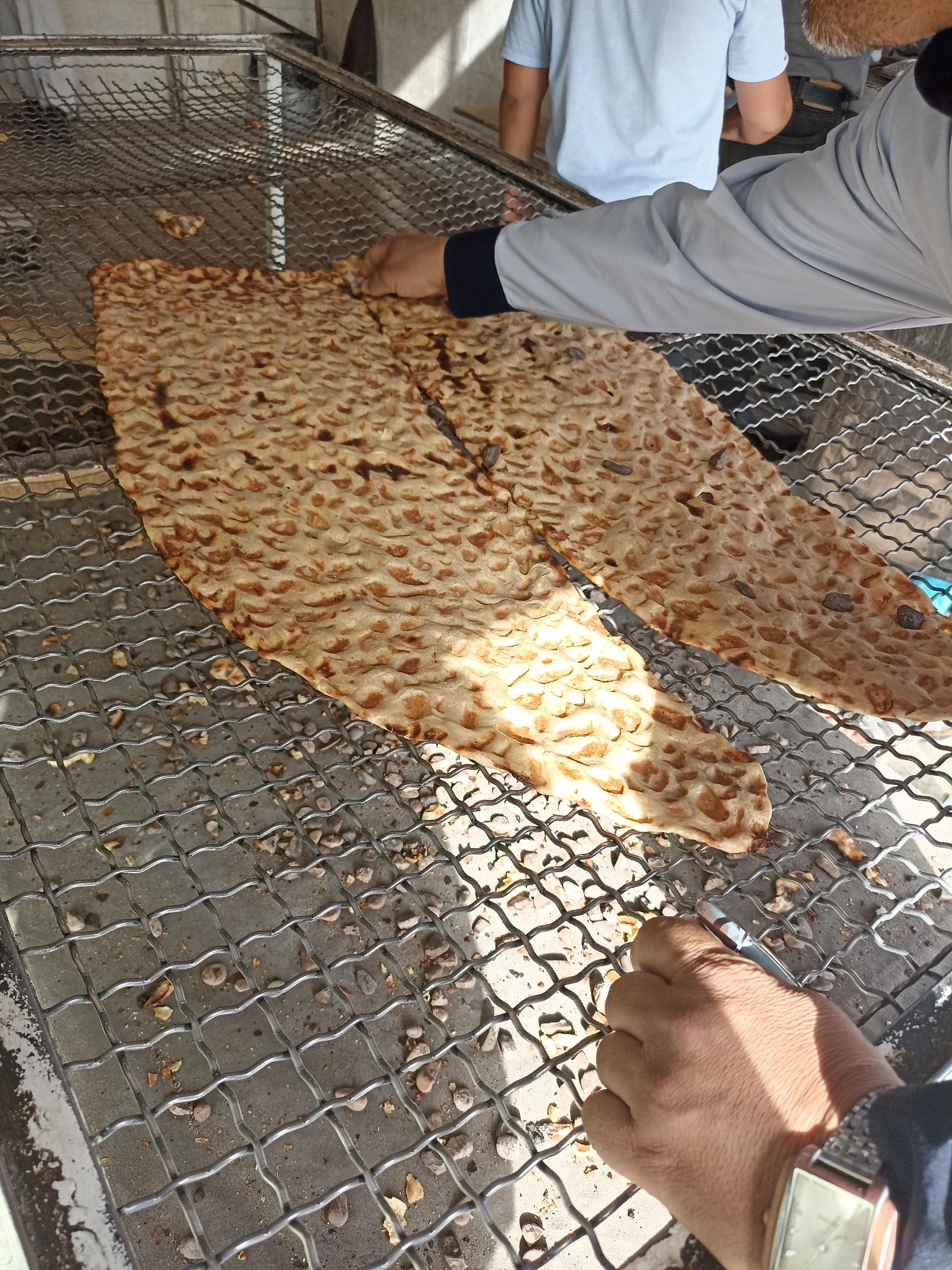 عکس نانوایی سنگکی سنتی