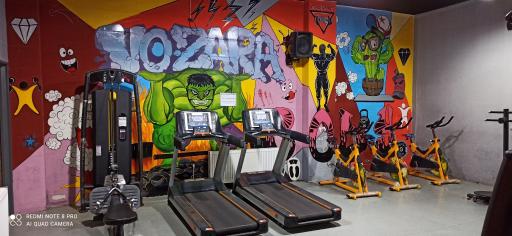 عکس باشگاه بدنسازی وزرا