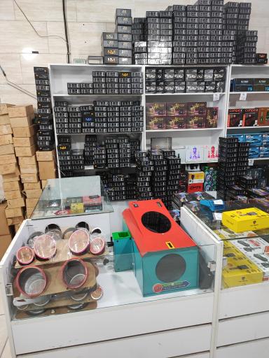 عکس شعبه اصلی هدلایت مارکت کرج 