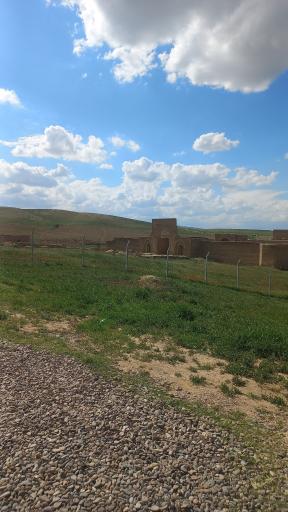 عکس رباط و کاروانسرای شرف