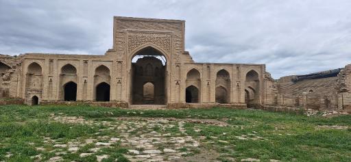 عکس رباط و کاروانسرای شرف