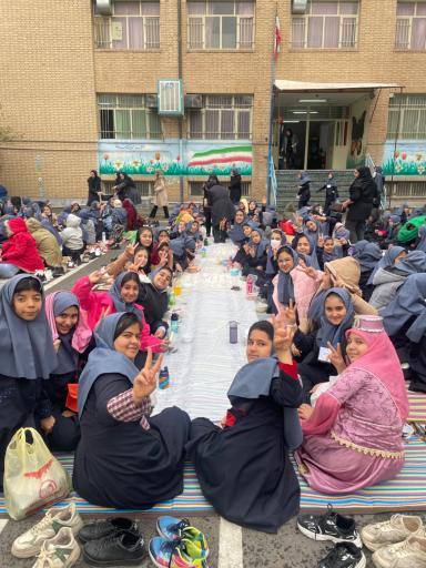 عکس دبستان دخترانه سیدان