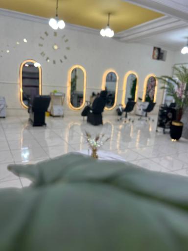 عکس سالن زیبایی فریماه