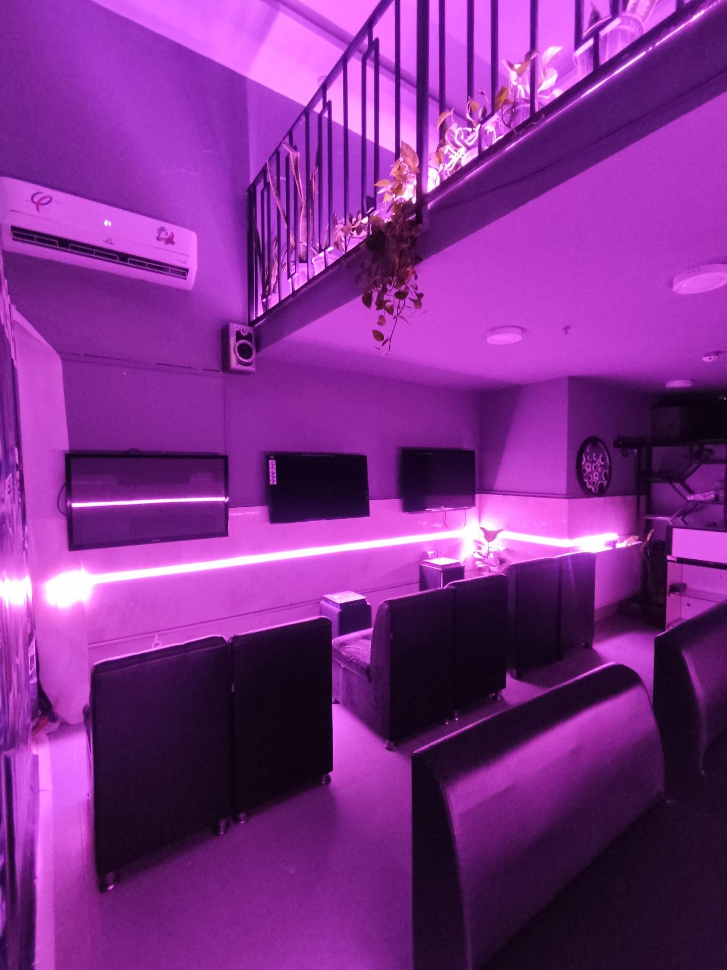 عکس گیم سنتر و محصولات فرهنگی سیسیل