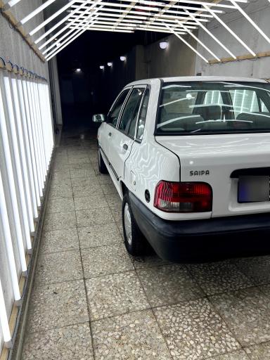 عکس تشخیص رنگ خودرو مدرن