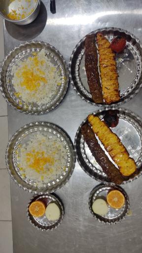 عکس تهیه غذای پدر خوب