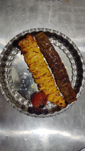 عکس تهیه غذای پدر خوب