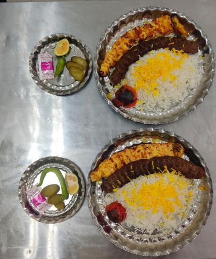 عکس تهیه غذای پدر خوب