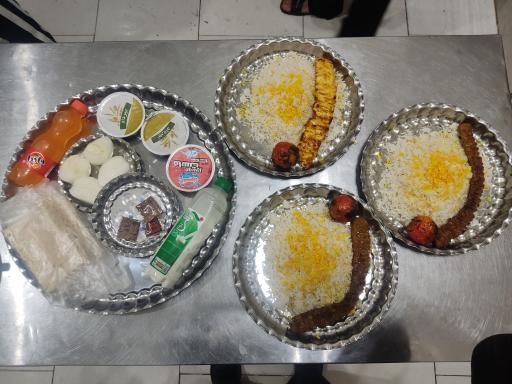 عکس تهیه غذای پدر خوب