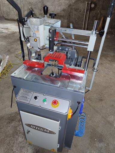 عکس کارگاه تولیدی شرکت الوند پنجره شعبه اسداباد