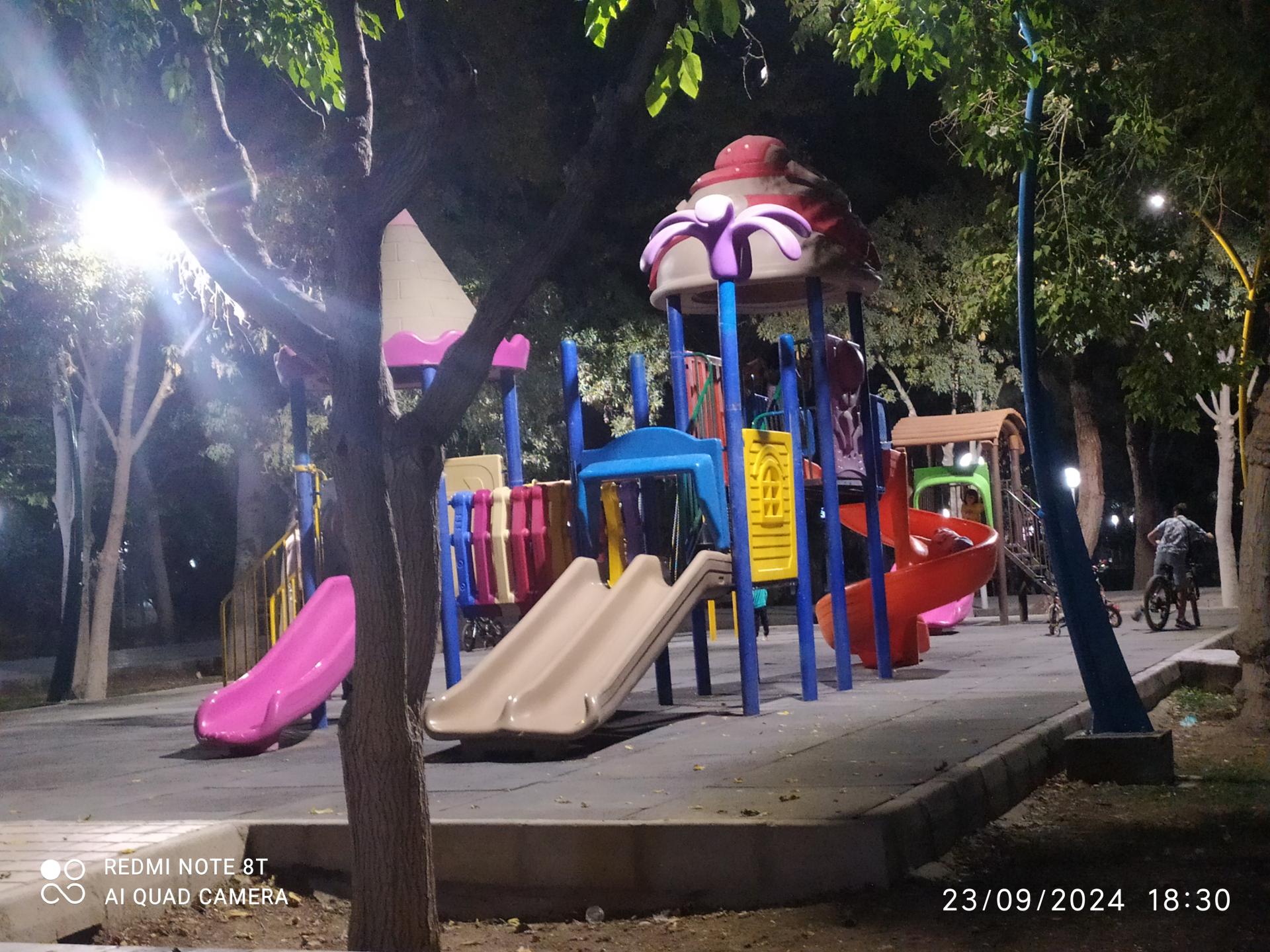 عکس پارک بازی کودکان