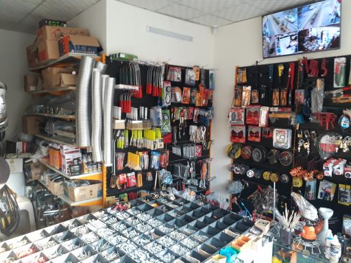 عکس رنگ و ابزار طاها