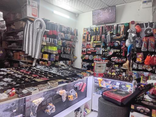 عکس رنگ و ابزار طاها