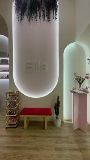 فروشگاه محصولات پوست و مو گیاهی اِلا