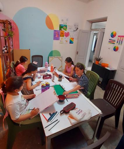 عکس آموزشگاه آزاد هنرهای تجسمی مستانه