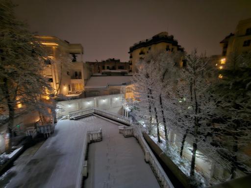 عکس ساختمان تخت جمشید نیاوران