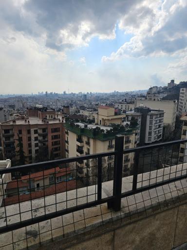 عکس ساختمان تخت جمشید نیاوران