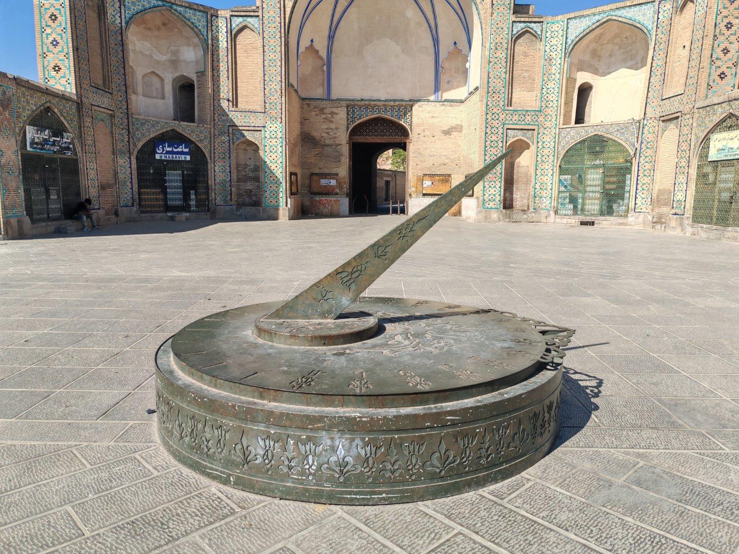 عکس ساعت خورشیدی