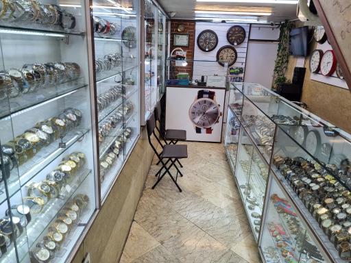 عکس تعمیر و فروش ساعت بهار تایم