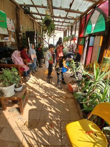 عکس گلخانه گلشن گنج پنهان