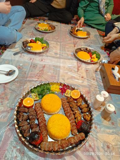 عکس رستوران دهکده