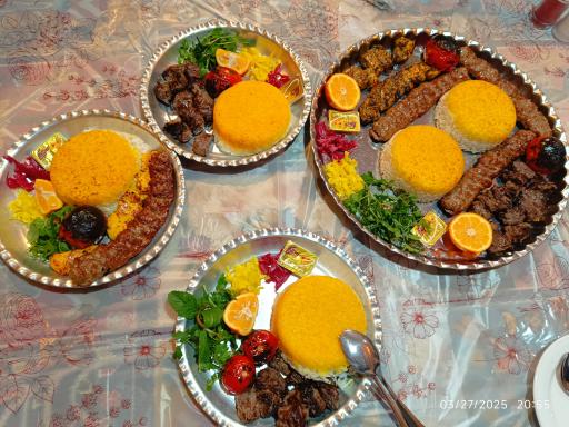 عکس رستوران دهکده