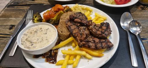 عکس مجموعه غذایی دامون